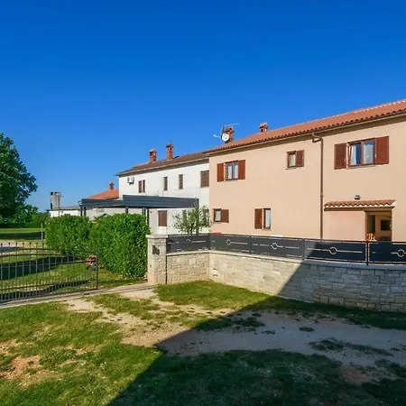 Lovely Home In Dobrani Rebici