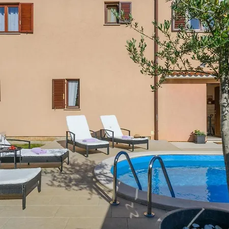 Hébergement de vacances Dobrani Cr Rebici