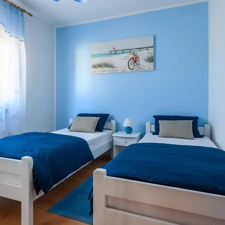 Casa de Férias Dobrani Cr *